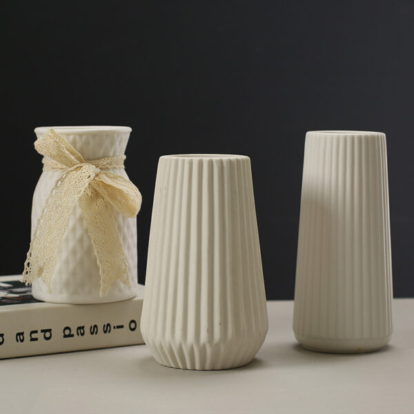 Nordic Luxury White Ceramic Vase - Image 3