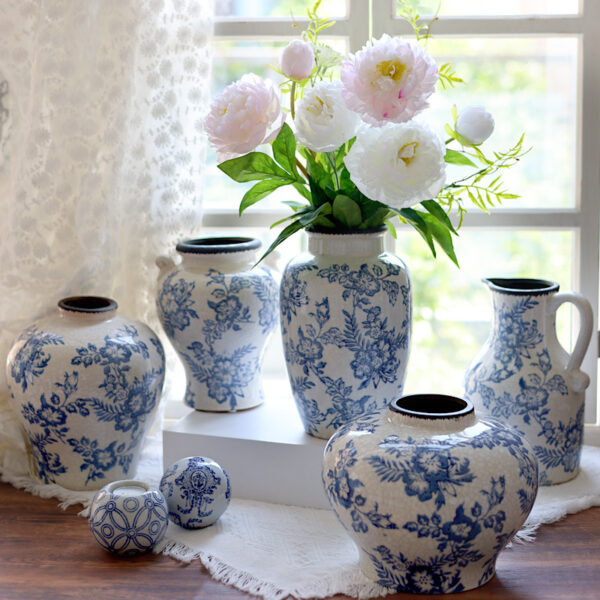 French Retro Blue and White Ceramic Ice Crack Vase - Image 4